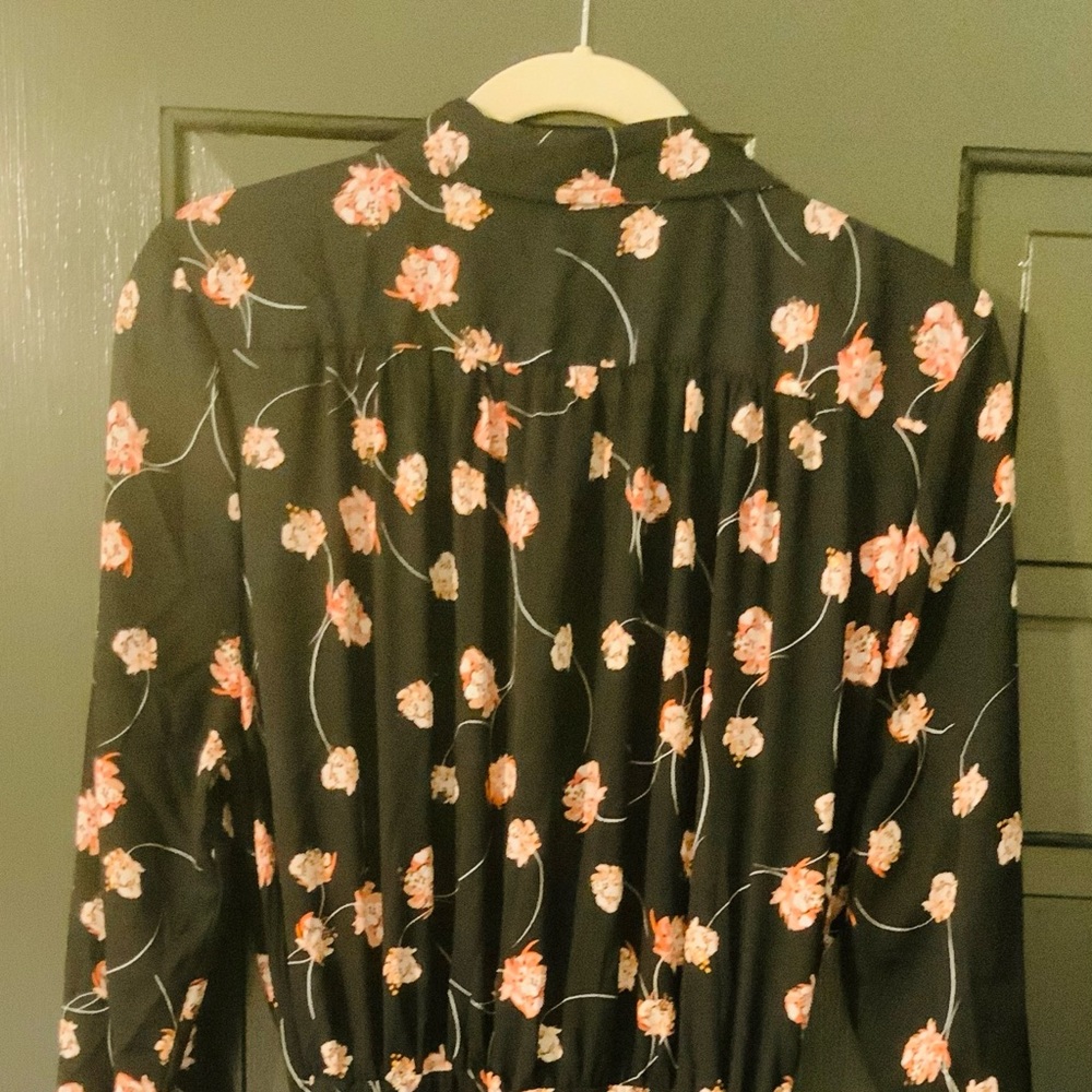 Button down MIDI Dress - Picture 3 of 6